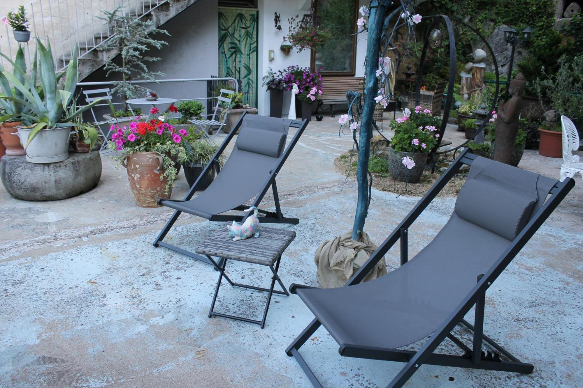 Studio Malou, Cuisine, Salle D'Eau, Terrasse Amenagee Olliergues Dış mekan fotoğraf